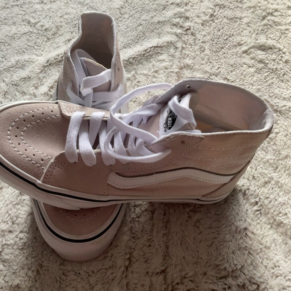 Vans Women's Light Pink High-Top Sneakers  new w out tags. - Picture 2 of 8